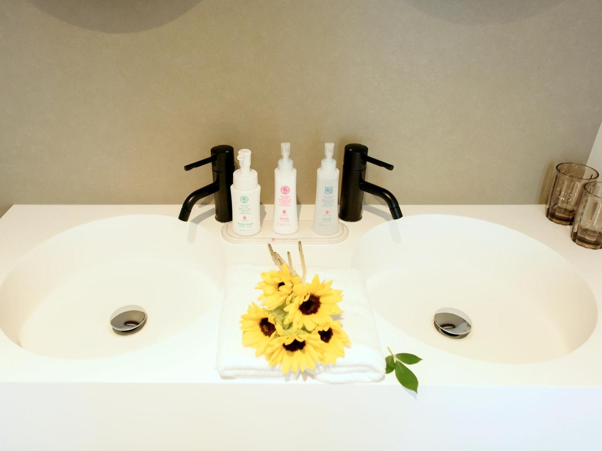 Le.Blanche Hotel Minamiawaji Luaran gambar